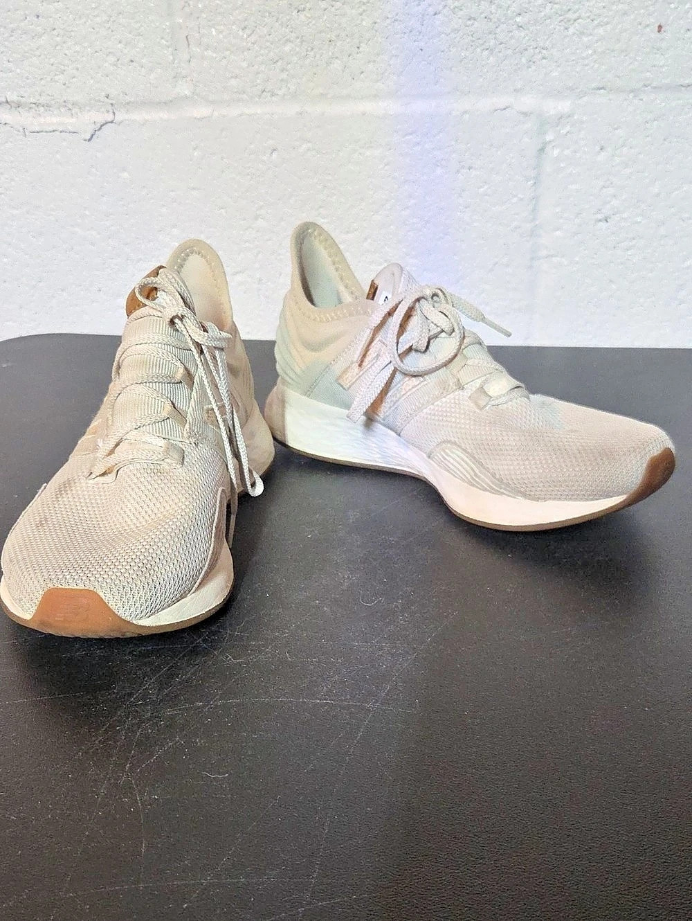 New Balance Fresh Foam Roav v1 Women's US 8